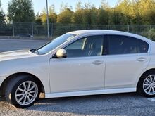 Subaru Legacy 2.5 123 kw