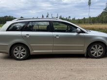 Toyota Avensis avariiline