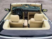 1986 Mercedes-Benz SL 300 R107 Cabriolet