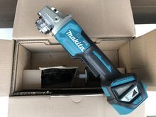 Makita DGA 519Z X-LOCK