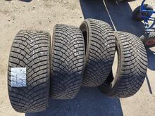 205/55R16 шипованные шины 4 шт.