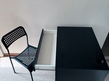 Письменный стол IKEA MICKE + стул IKEA ADDE