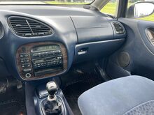 Ford Galaxy Ghia  2,0 107kw, 6 KOHTA