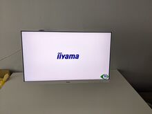 Монитор Iiyama как новый с новым креплением