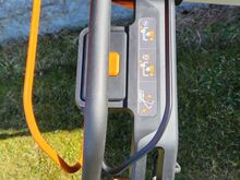 Самоходная аккумуляторная газонокосилка Works WG749E