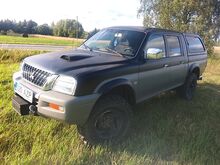 M: Mitsubishi l200 2.0 85 kW
