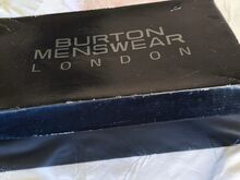 Meeste ülikonnakingad Burton Menswear London