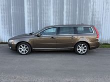 Volvo V70 Facelift 2.0 R5 D3 100kW, JÄRELMAKS!