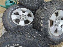 Müüa 16 tollised BFGoodrich All-terrain rehvid