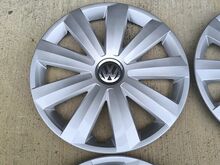 Оригинальные колпаки Volkswagen 16