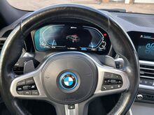 BMW 330e M-pakett  2022