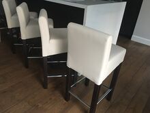 5 низких барных стульев, новые