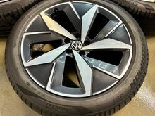 VOLKSWAGEN 5x112 R20 оригинальные литые диски с шинами