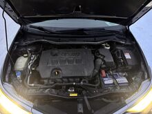 Toyota Auris 1.6 97 кВт
