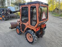 Минитрактор KUBOTA B7100 4WD
