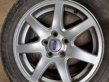 Volvo originaal valuveljed 16 tolli 5x108