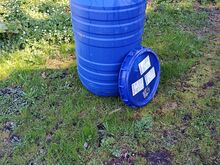 Plasttünnid kaanega