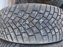 235/55R19 шипованные шины 2 шт.