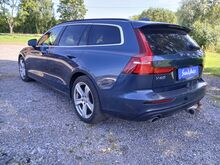 Volvo V60  2022