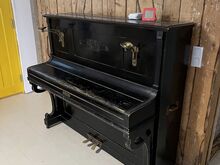 Hans Orntlich pianiino