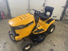 Садовый трактор Cub Cadet XT1