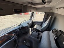 VOLVO FM9 + KRAANA