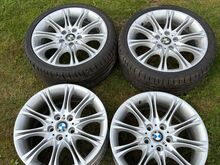 BMW erilaiad veljed suverehvidega (style 135)