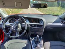 AUDI A4 125kW S-line B8 tulipunane pilgupüüdja