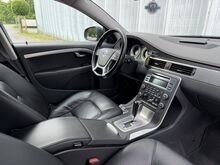 Volvo V70 Momentum 2.0 R5 D3 120kW, JÄRELMAKS!