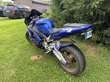 M:- YAMAHA YZF- R1