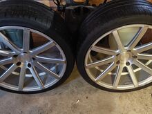 Valuveljed 22" CorSpeed koos suverehvidega