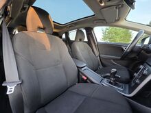 Volvo V40 Kinetic 1.6 D2 84kW, reg. tasu makstud!