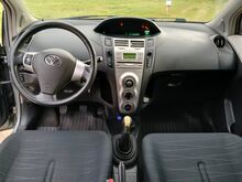 Toyota Yaris 1.3 64KW, 2006.a. 146 000