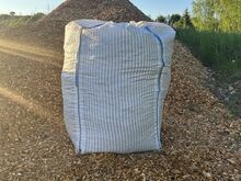 Мульча сосновой коры (15-50 мм), щепа лиственных пород (20-50