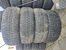 235/60R18 летние шины 2шт Vredestein
