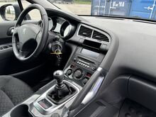 Peugeot 3008 2015a. Bensiin JÄRELMAKS!!