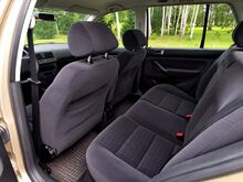 Volkswagen Golf 1.6 74kW üv 03.2027