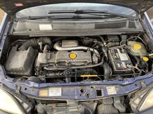 Opel zafira 2.0 74kw