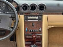 1986 Mercedes-Benz SL 300 R107 Cabriolet