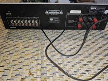 Katkine Teac A-X 1030 võimendi