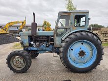 Traktor T-40AM