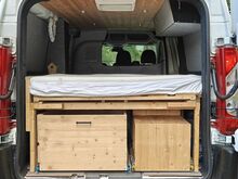 Peugeot Expert L2H1 Camper 2.0 R4 HDI 94кВт 2013 г.
