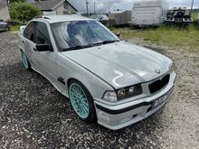 BMW E36 318i 85кВт