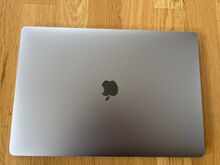 MacBook Pro 15" Touch Bar 2018