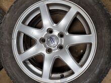 Volvo originaal valuveljed 16 tolli 5x108