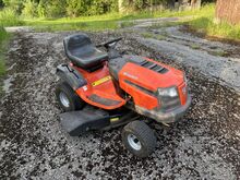 Садовый трактор Husqvarna LT151