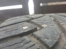 Naastrehvid Nokian 215/65R16