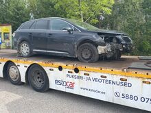 Avariiline Toyota Avensis T27 1.8b manuaal 2010a.