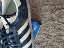 Б/у кроссовки Adidas Gazelle в хорошем состоянии, 45.5