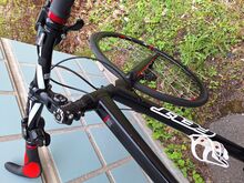 Kvaliteetne linnaratas Felt V95F (raam 56/28)